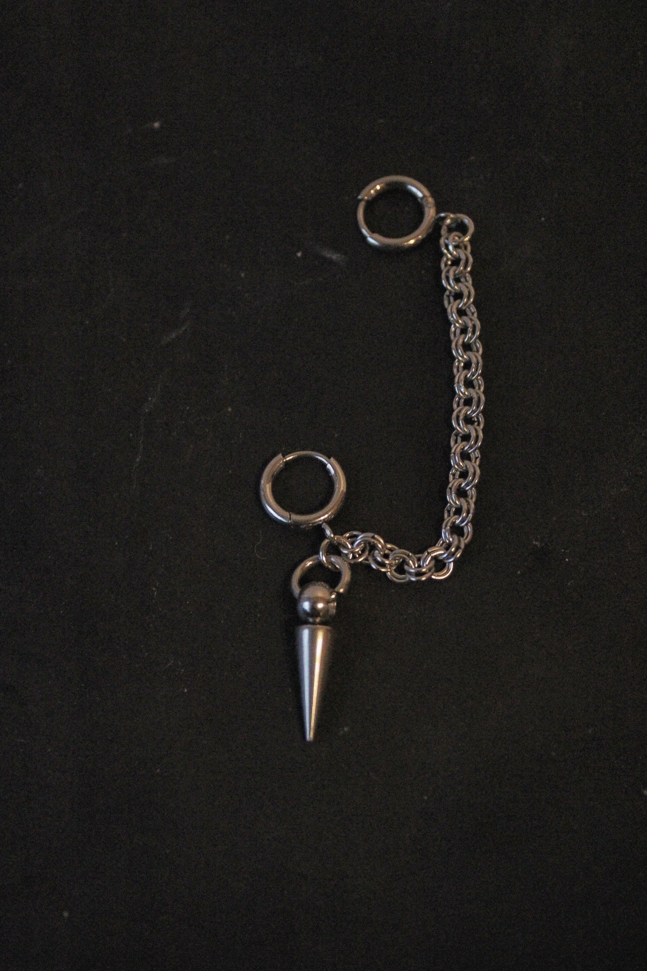 Chaîne d’oreille « spike »