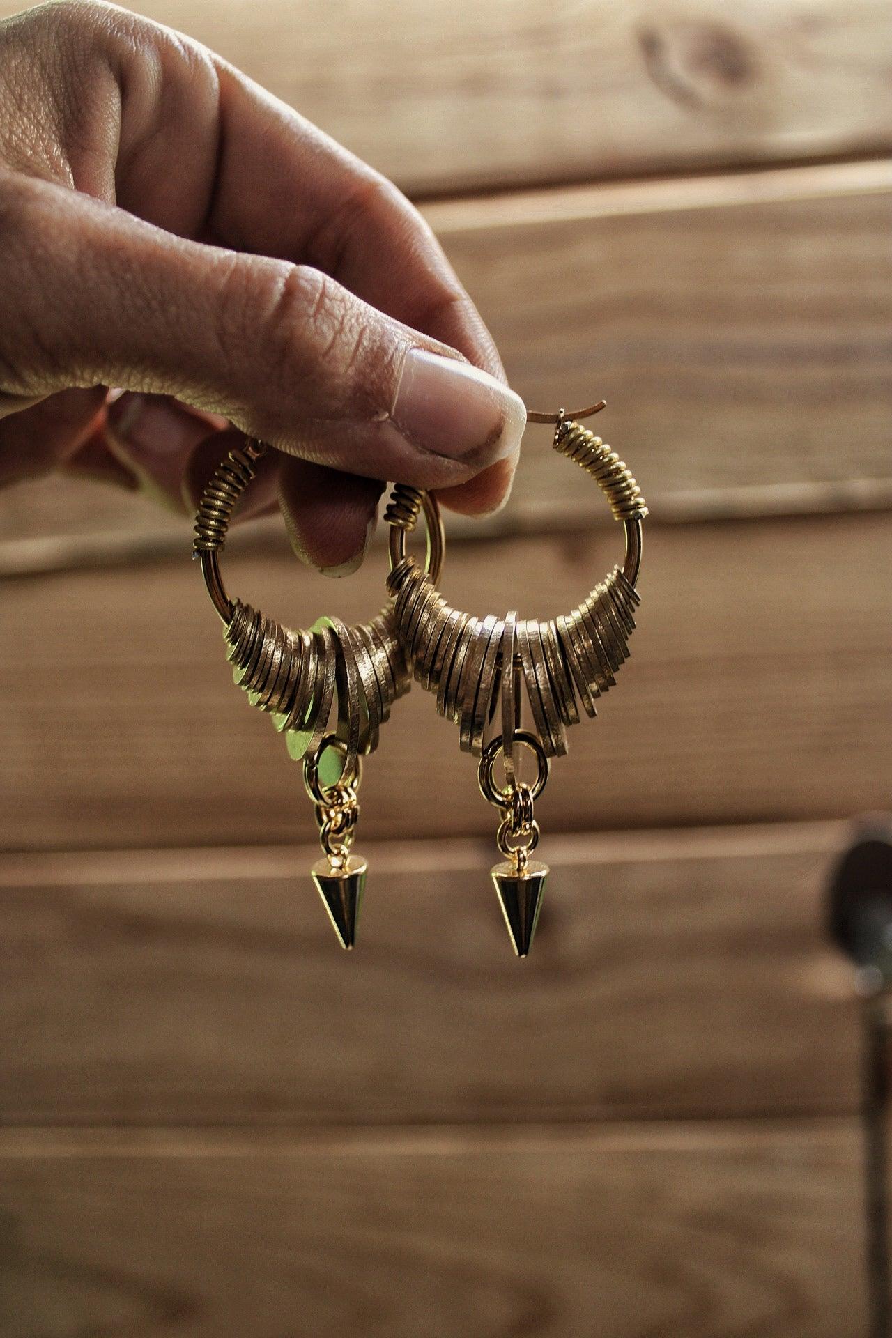 Boucles d'oreilles industrials