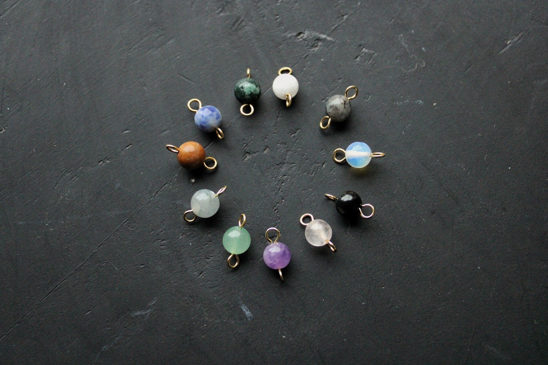 Chaîne d’oreille minimaliste dorée