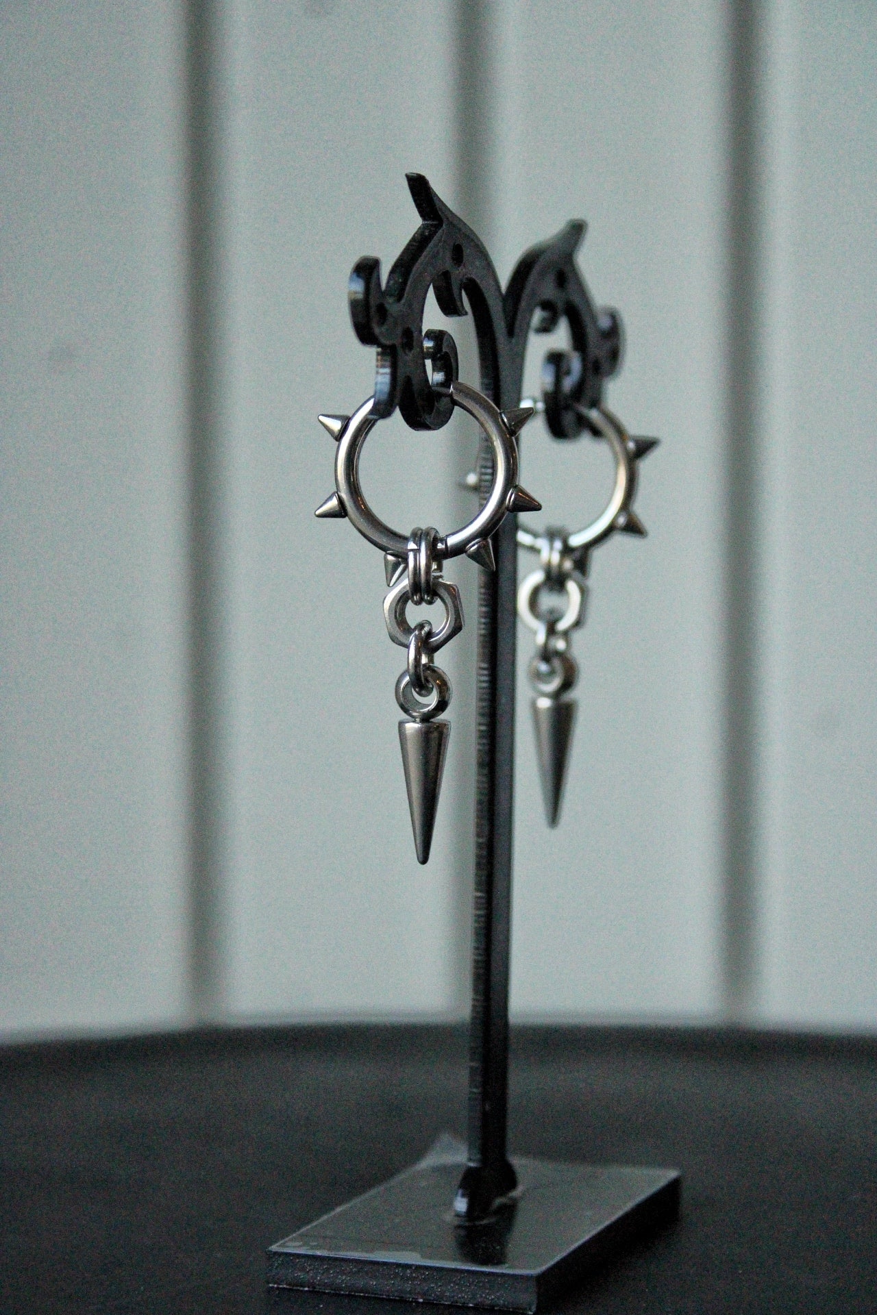 Ear stack complet « donjon » ( 1 paire + 3 monos )