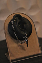 Chaîne d’oreille « spike »