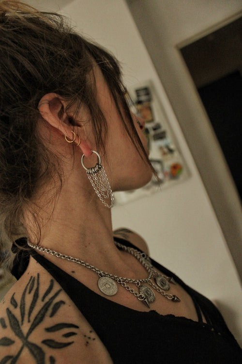 Anneaux d'oreilles « Unchained »