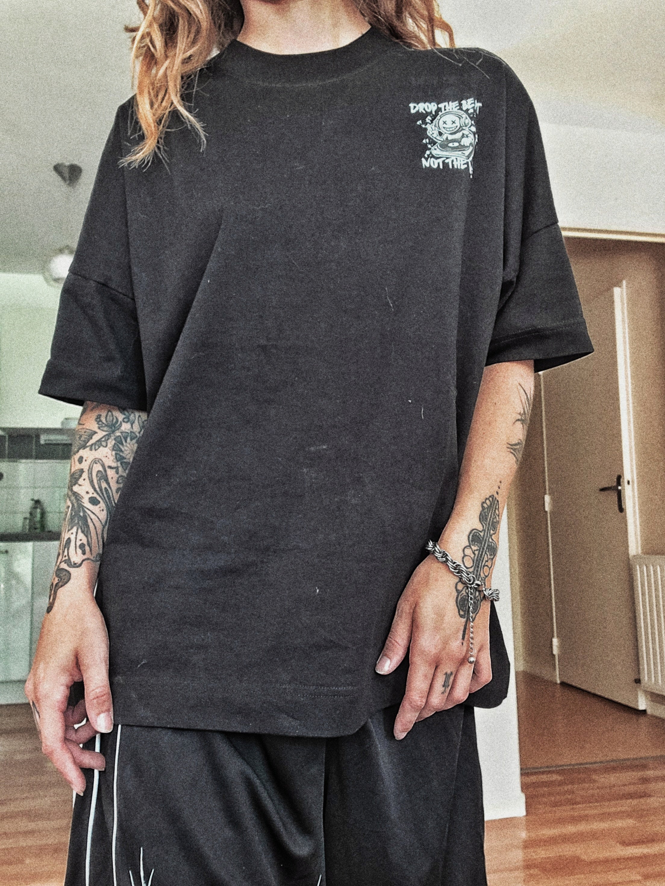 Drop the beat, not the vibe - T-shirt oversize bio