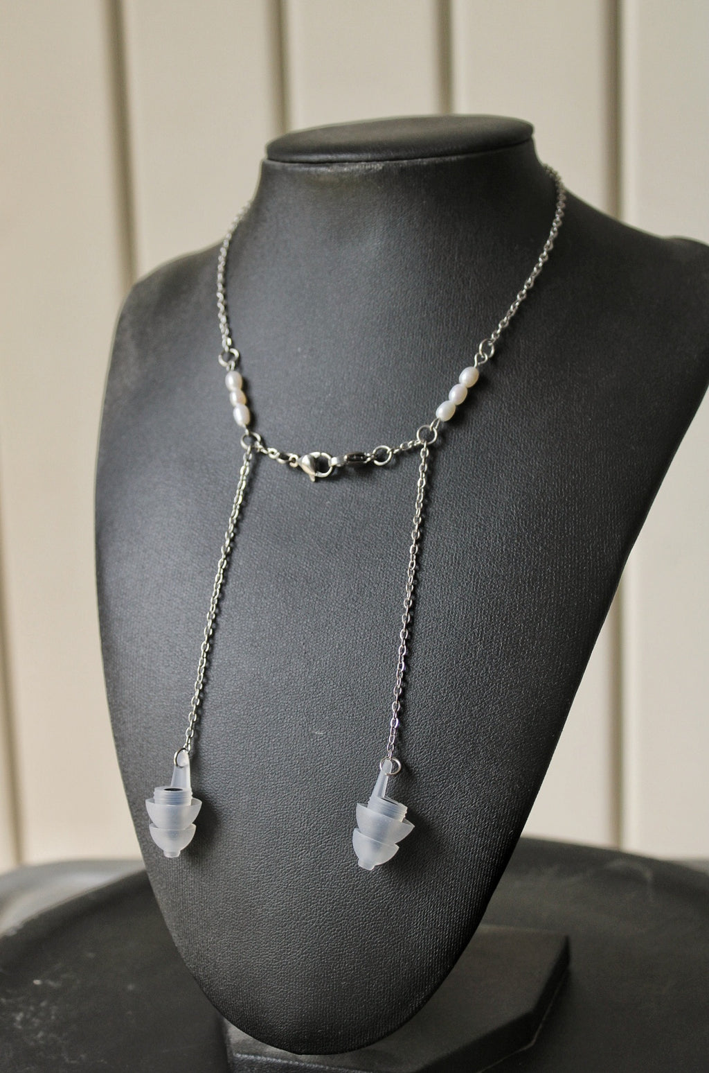 Collier pour bouchons d'oreilles