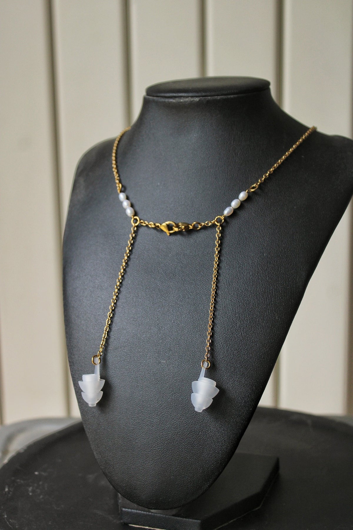 Collier pour bouchons d'oreilles